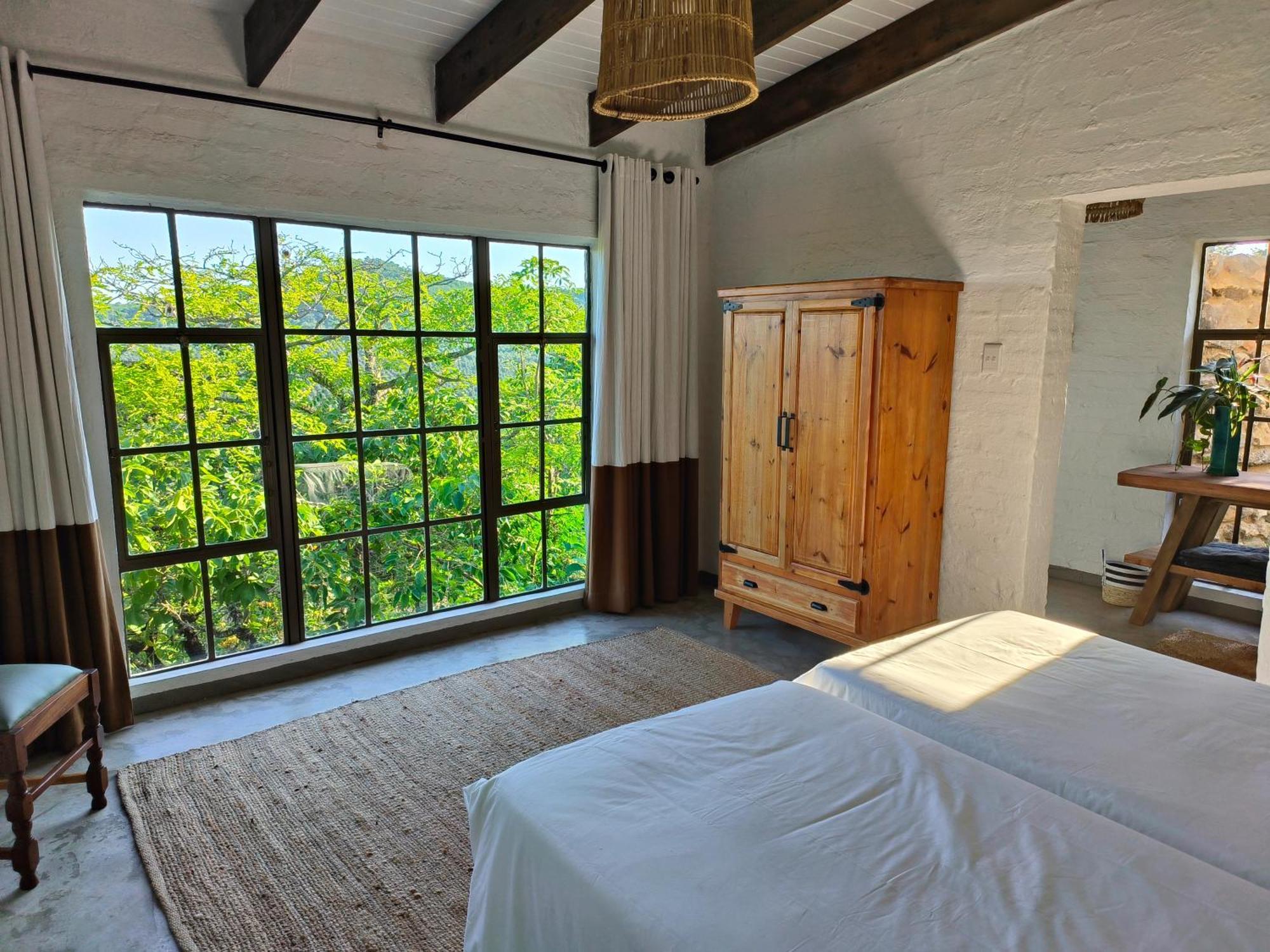 Eloff Guest House And Gallery Уайт-Ривер Экстерьер фото